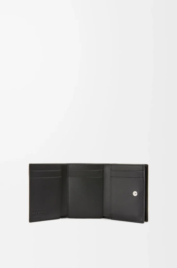 Trifold wallet in soft grained calfskin Black
