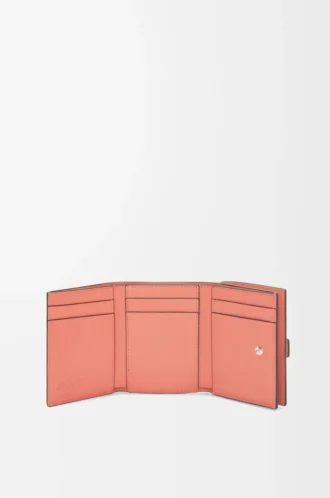 Trifold wallet in soft grained calfskin Light Oat/Honey