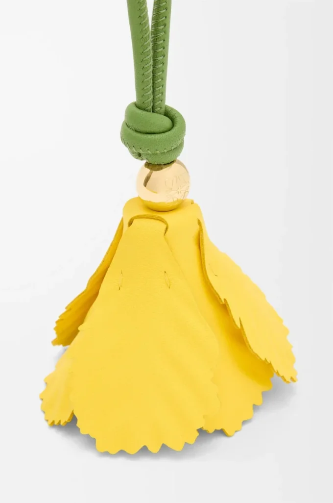 Tulip charm in classic calfskin Yellow Tulip charm in classic calfskin Yellow