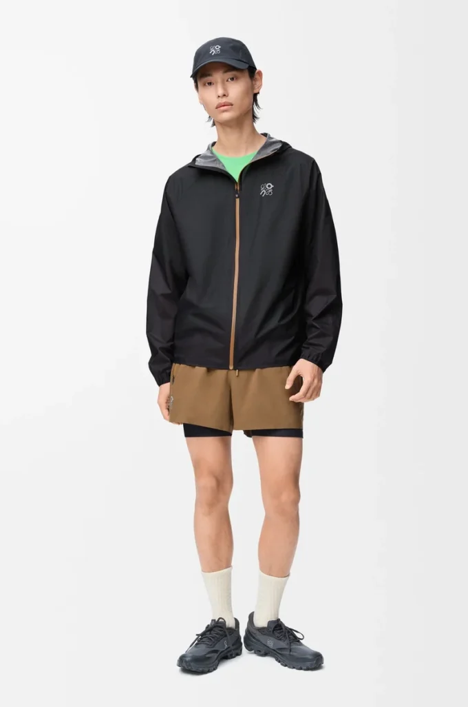 Ultra jacket in technical shell Black