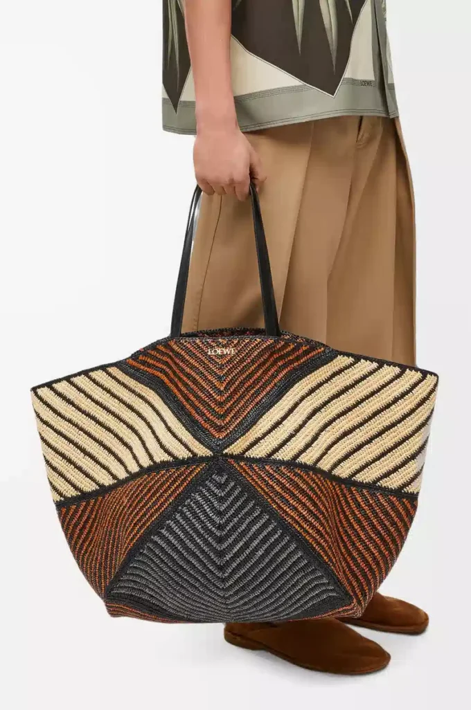 XXL Puzzle Fold Tote in raffia Natural/Honey Gold XXL Puzzle Fold Tote in raffia Natural/Honey Gold